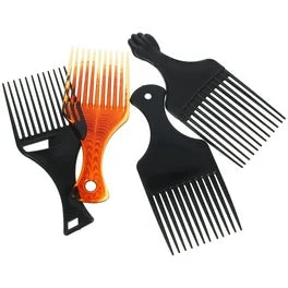 Long Teeth Plastic Comb